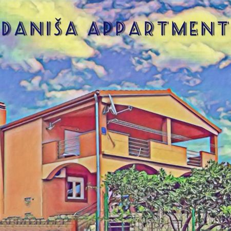 Danisacroatia Apartment Maslenica Exterior photo